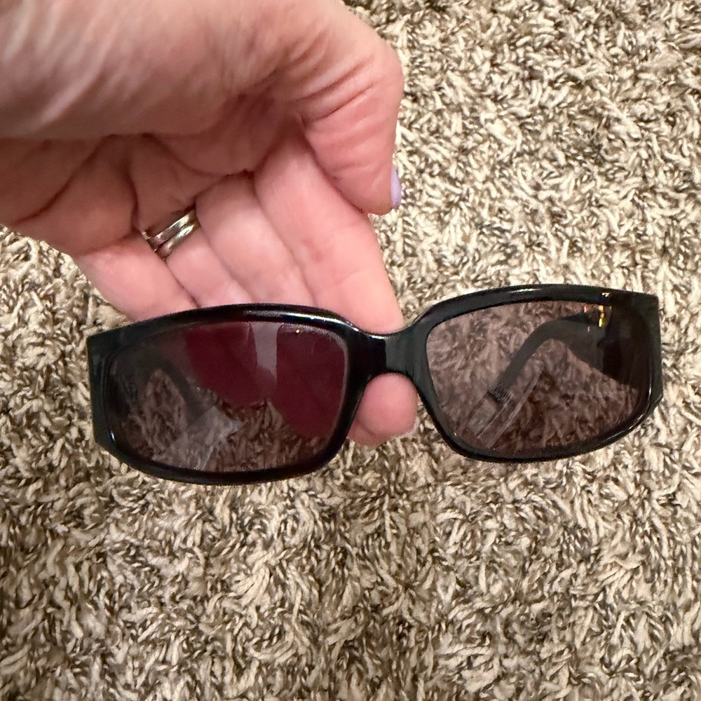 Chic Black Gucci Designer Sunglasses